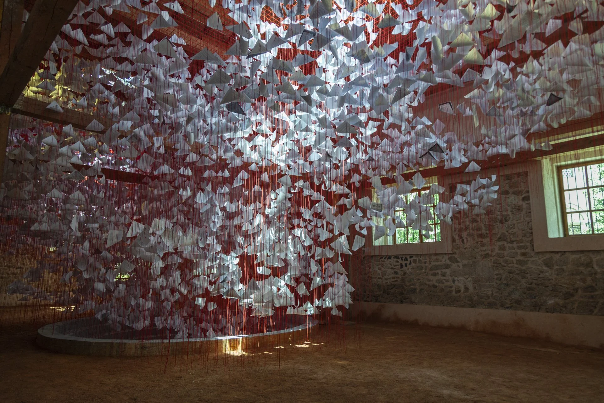 CHIHARU SHIOTA–塩田千春